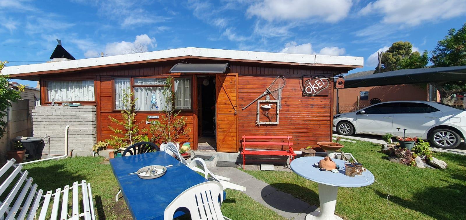 2 Bedroom House in Franskraal