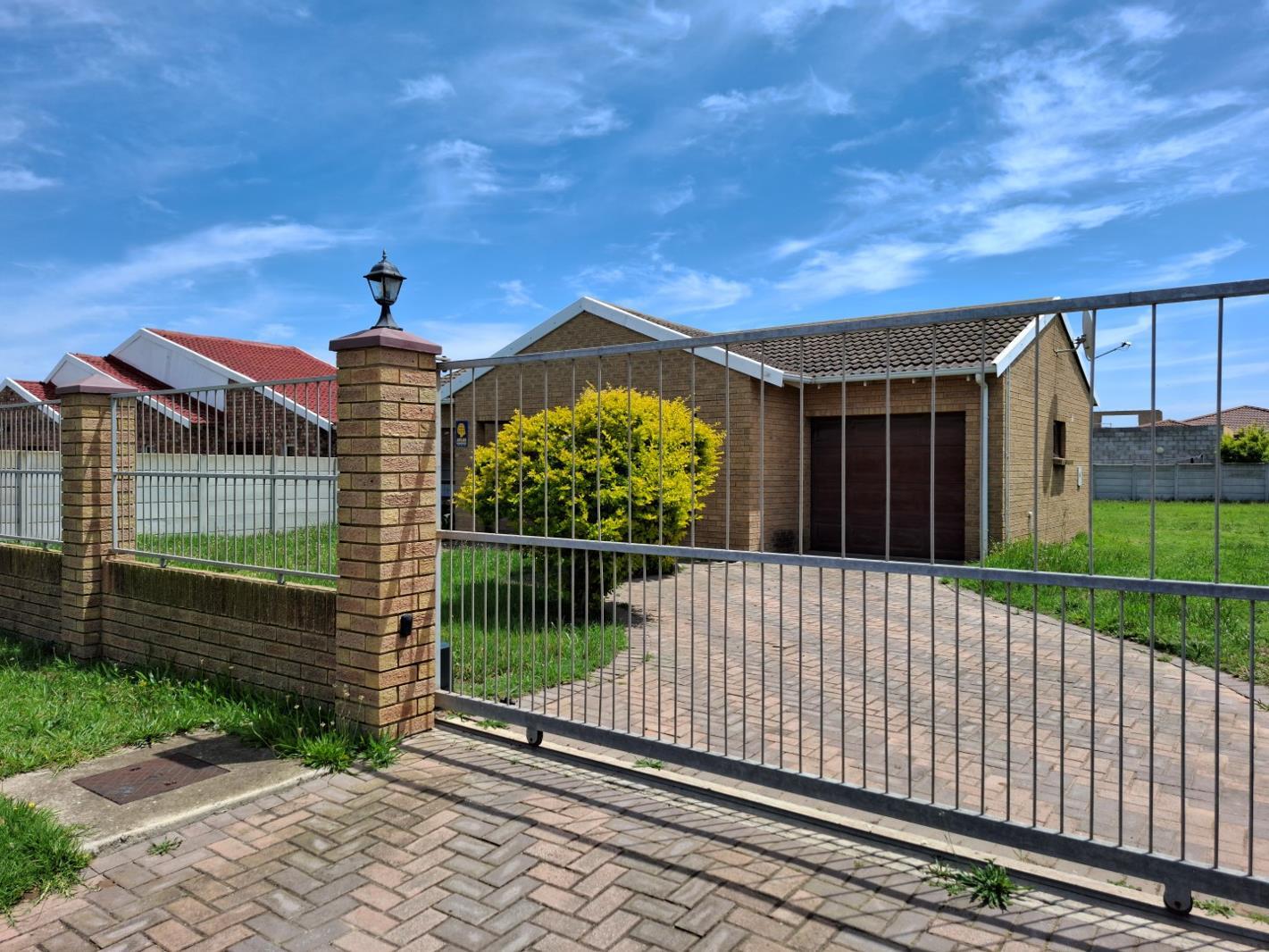 2 Bedroom House in Bluewater Bay