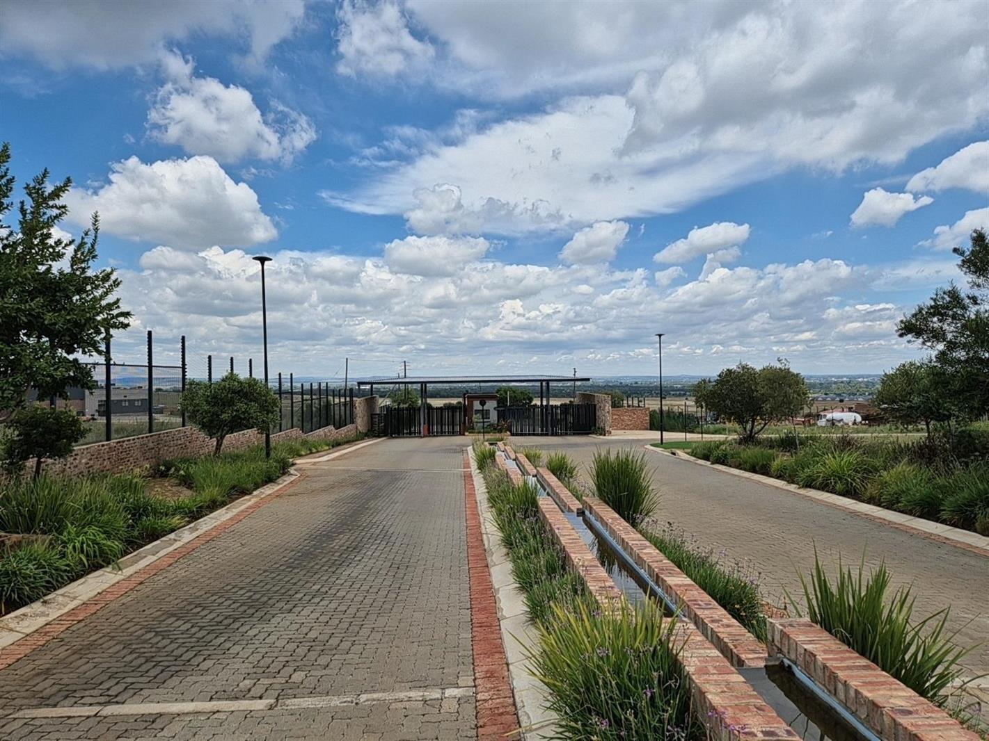 593 m² Land available in Potchefstroom Central