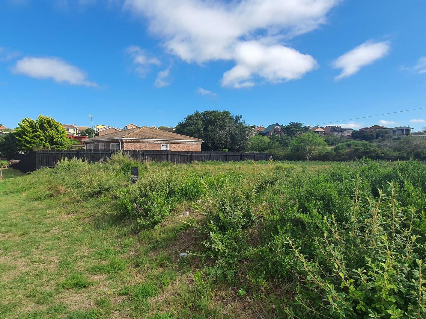 567 m² Land available in Aston Bay