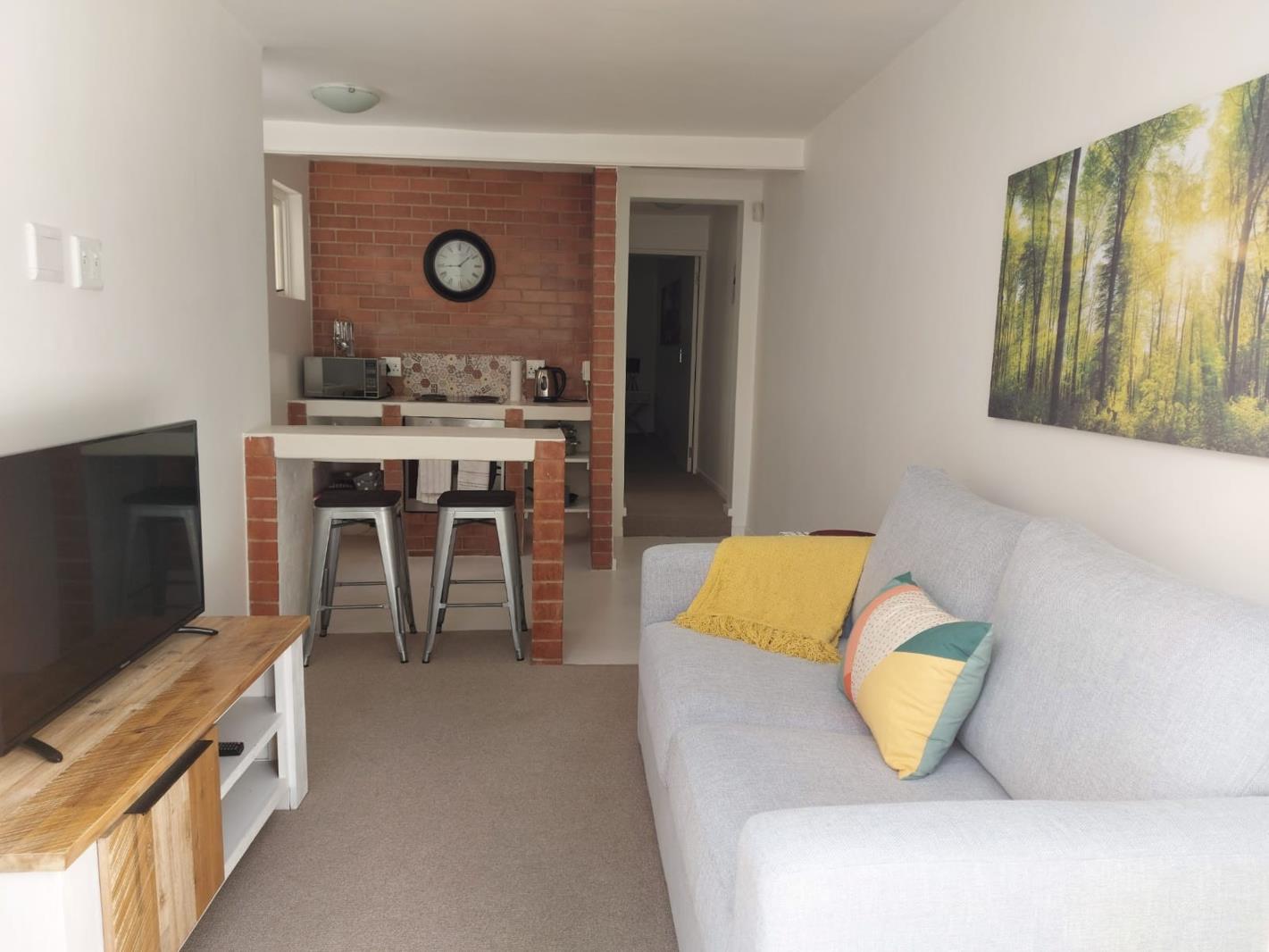 1 Bedroom Garden Cottage in Parkhurst