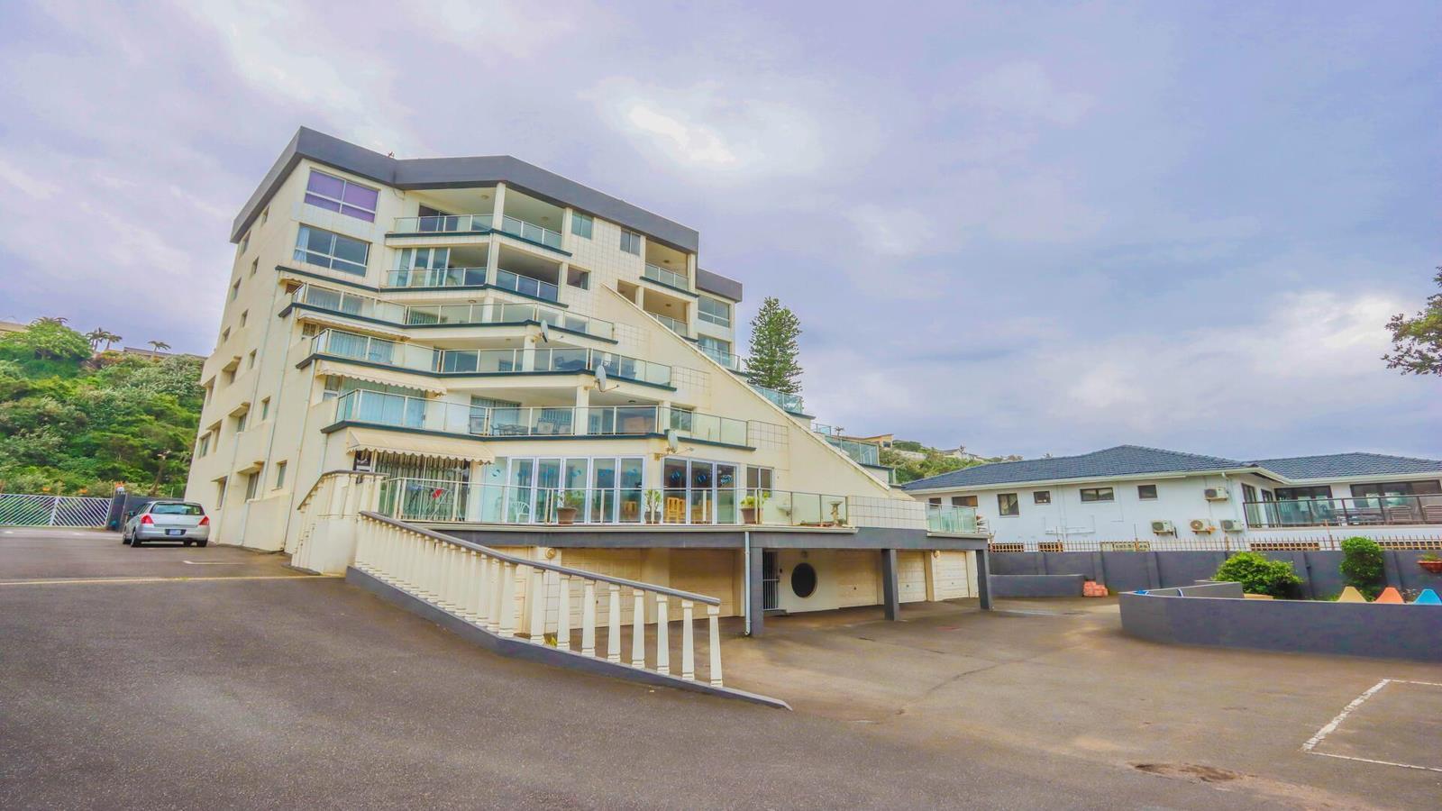 4 Bedroom Apartment in Amanzimtoti