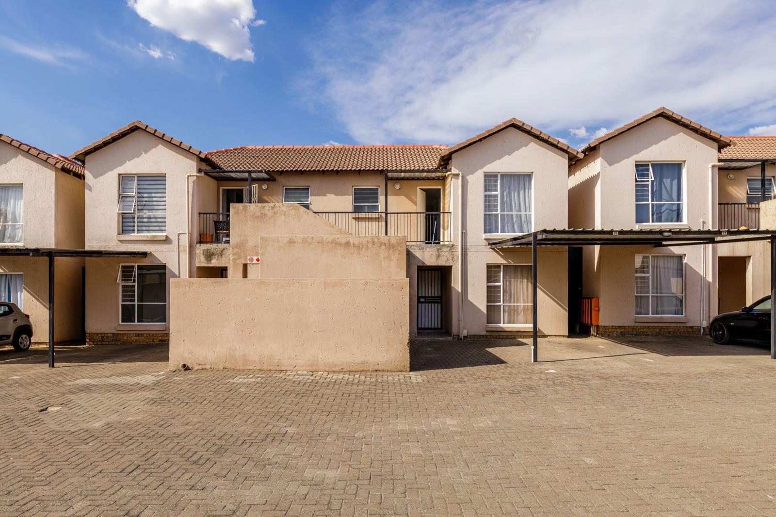 2 Bedroom Townhouse in Albertsdal