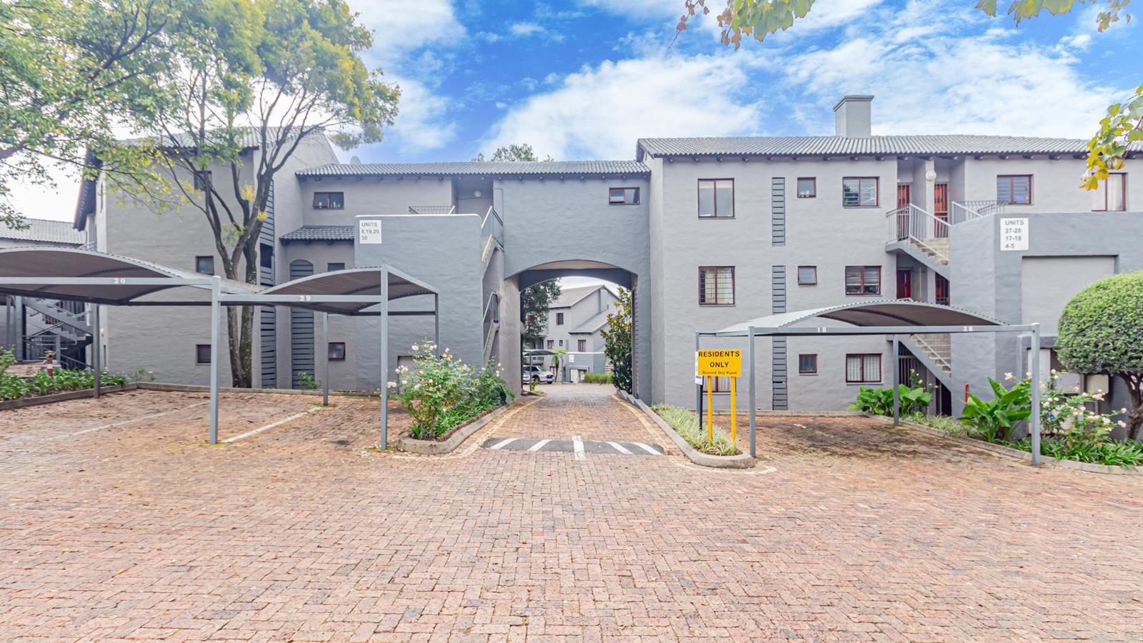 1 Bedroom Apartment in Paulshof