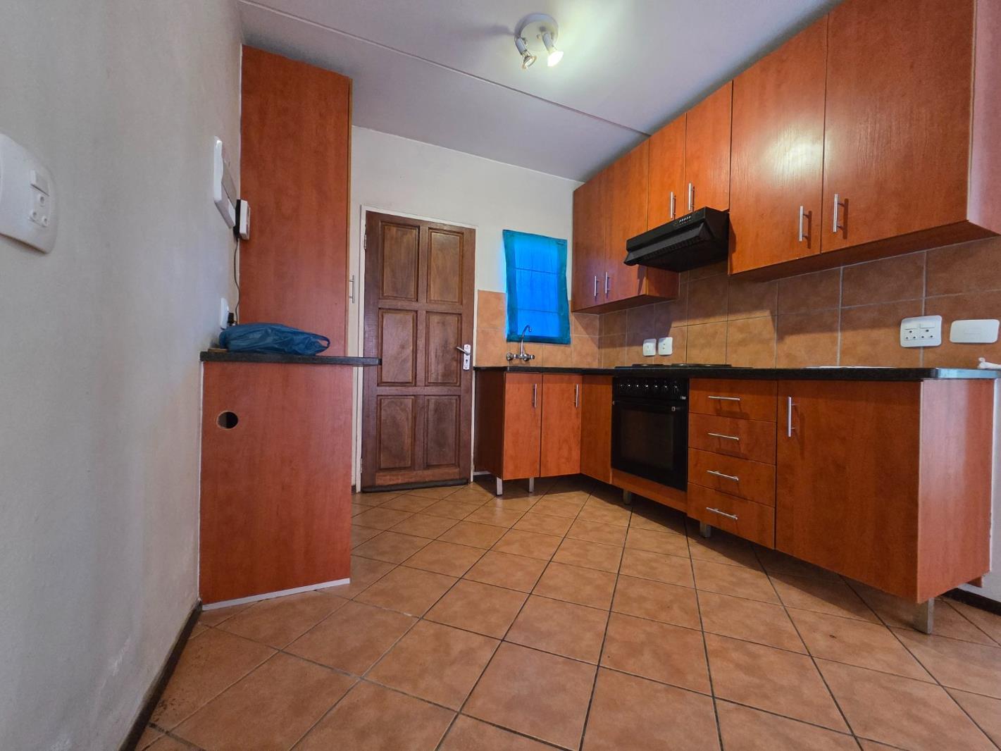 2 Bedroom Apartment in Alrode