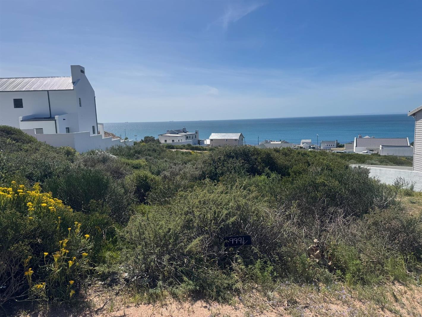 405 m² Land available in St Helena Views