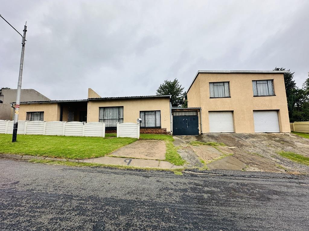 5 Bedroom House in Alberton