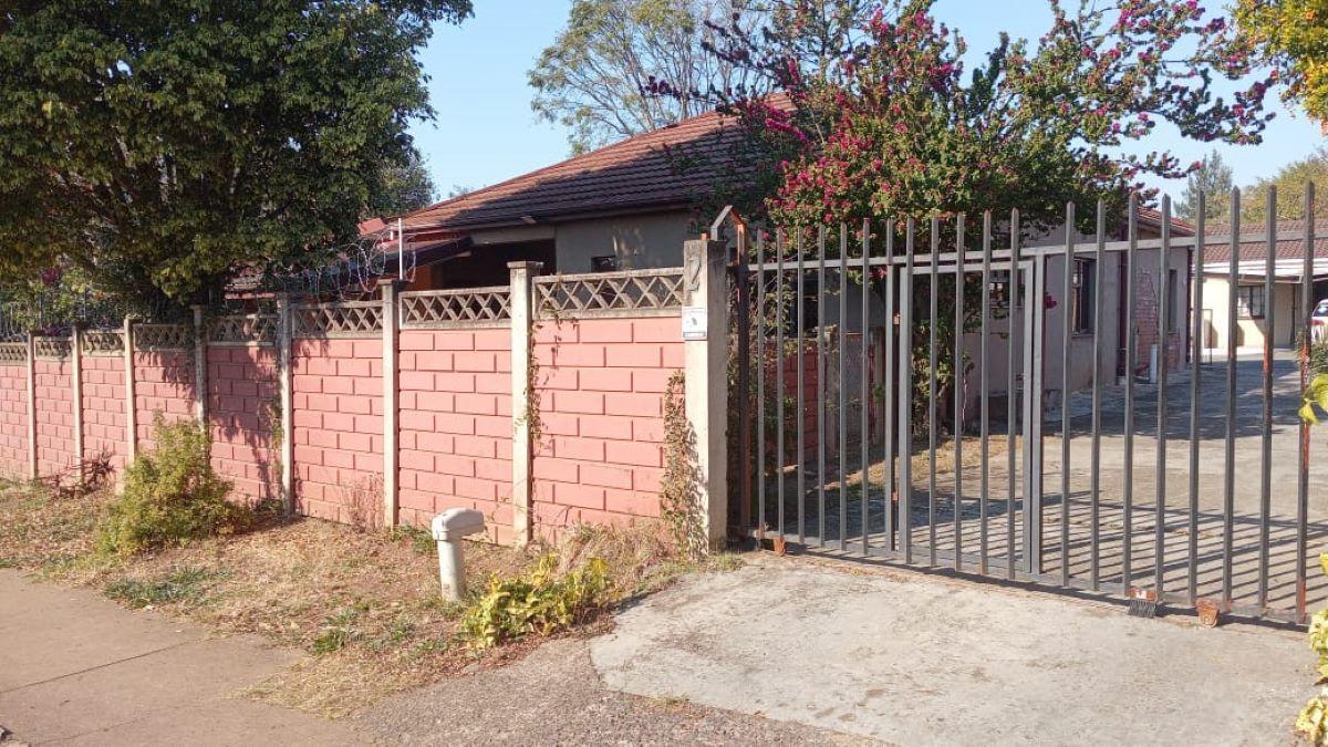 9 Bedroom House in Scottsville