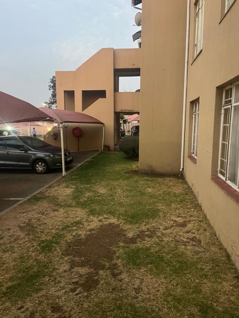 3 Bedroom Apartment in Naturena