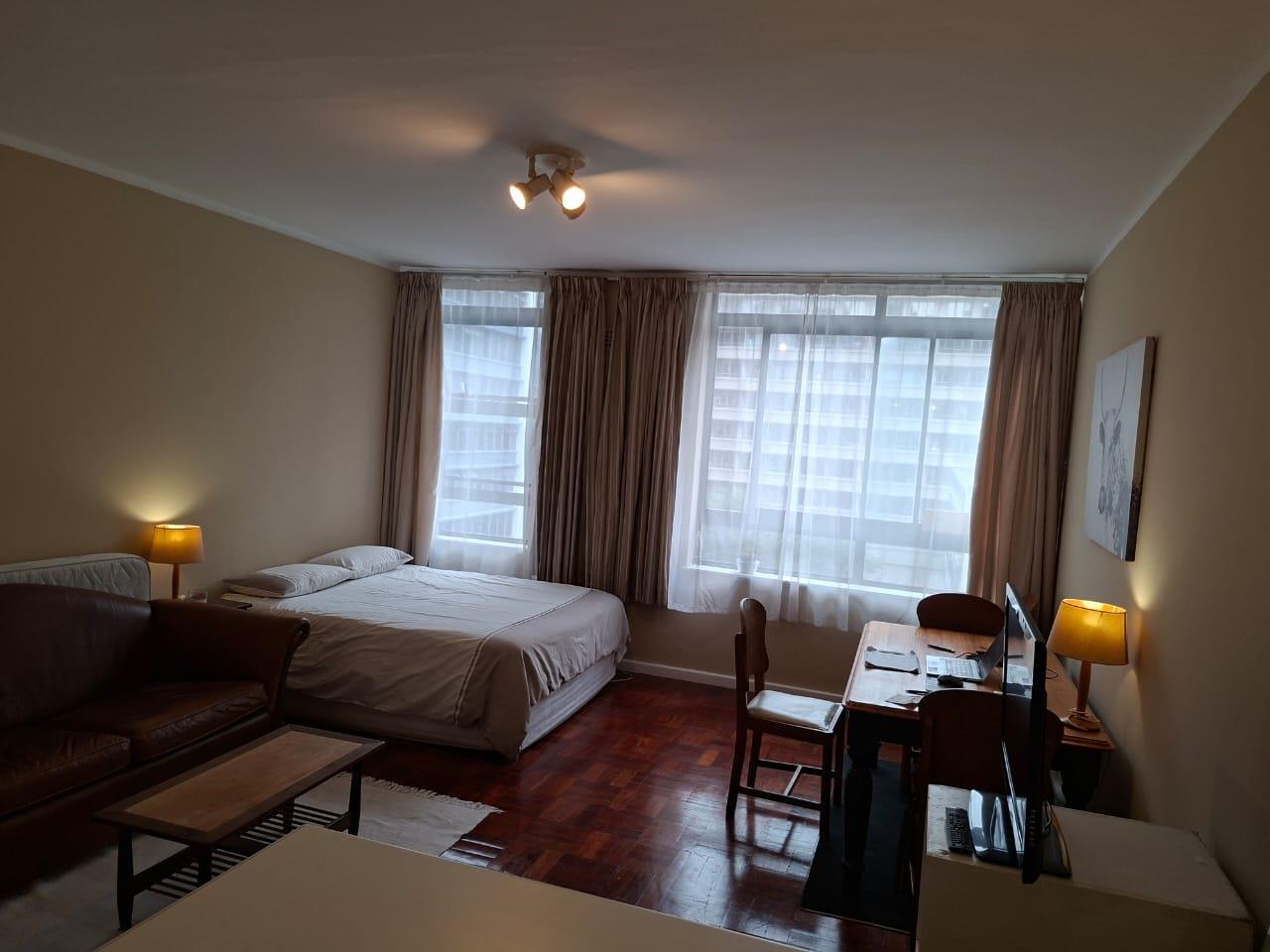 Bachelor apartment in Cape Town City Centre