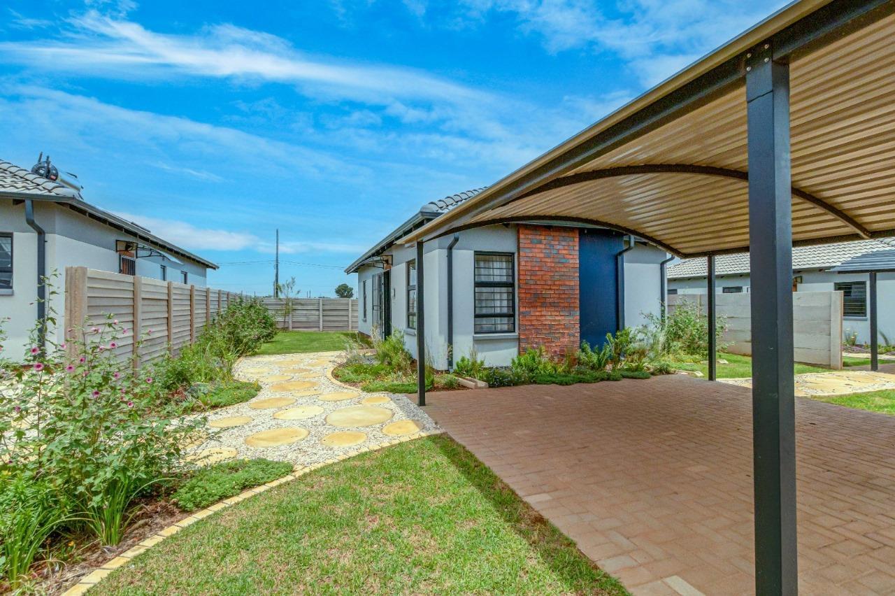 3 Bedroom House in Dobsonville