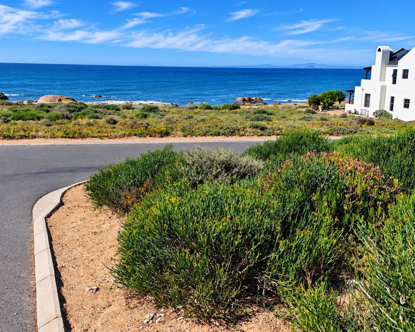 298 m² Land available in St Helena Views