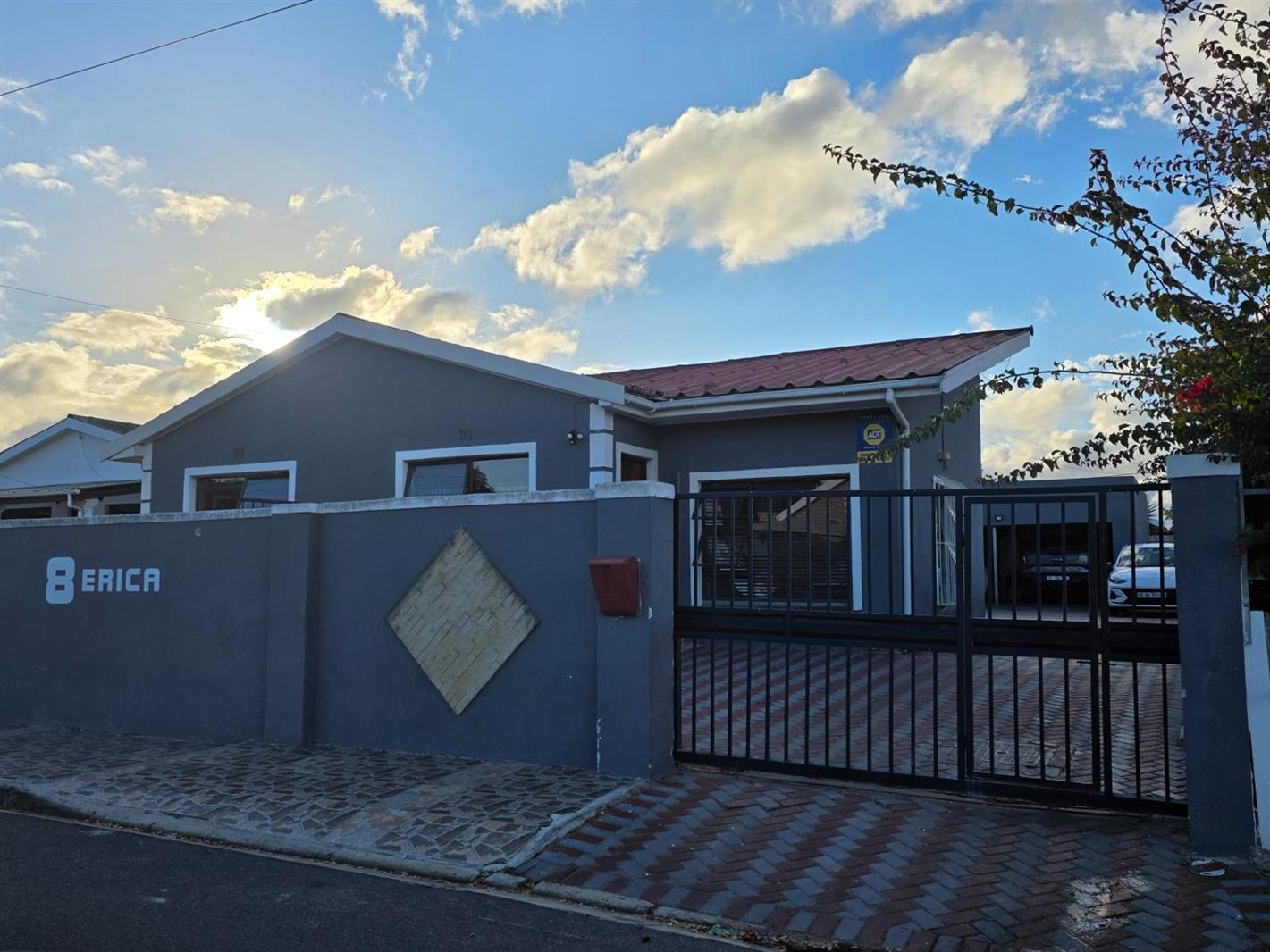 5 Bedroom House in Kuilsriver