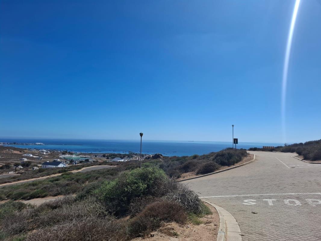 268 m² Land available in St Helena Bay