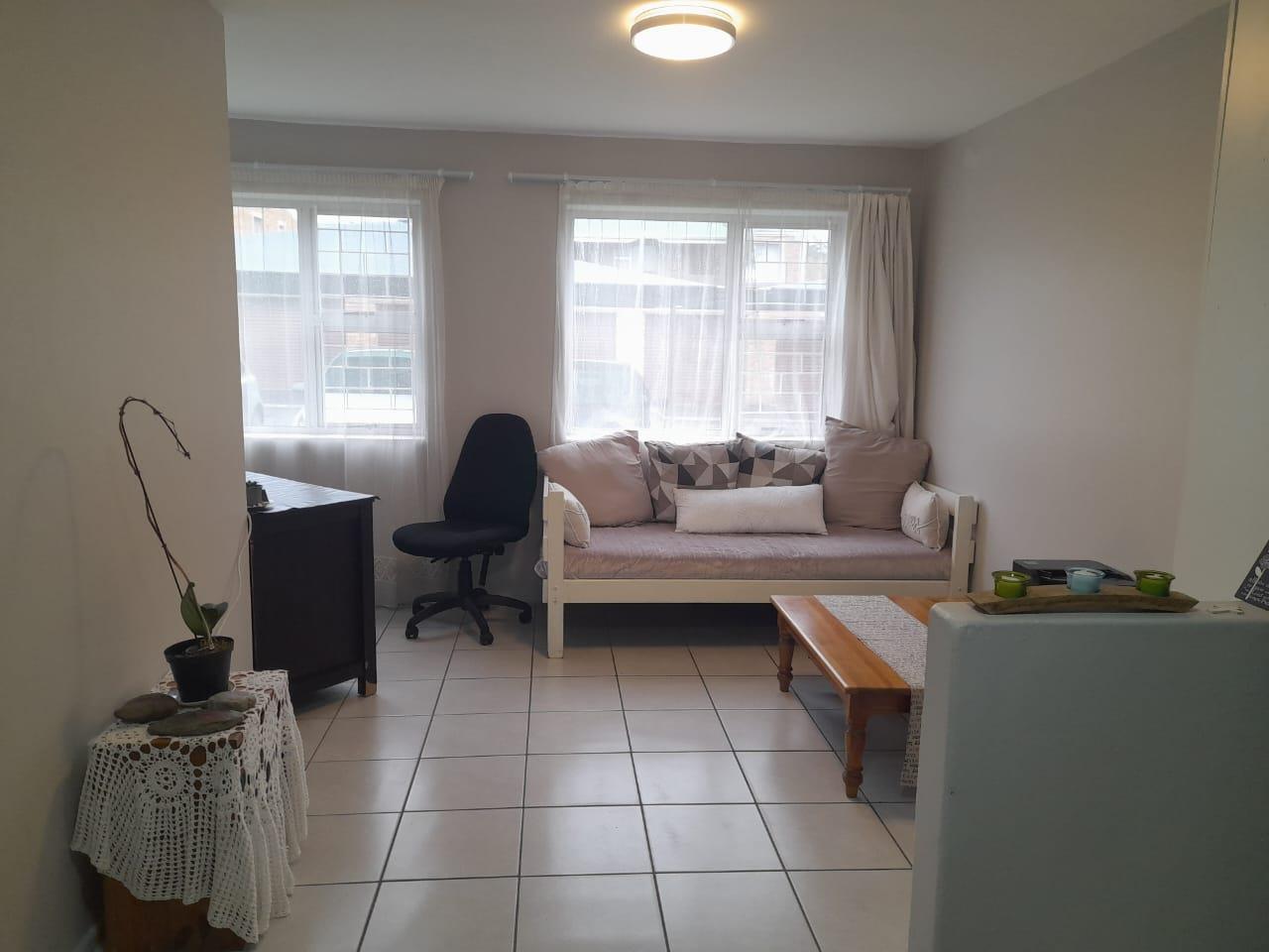 2 Bedroom Flat in Bellville Central