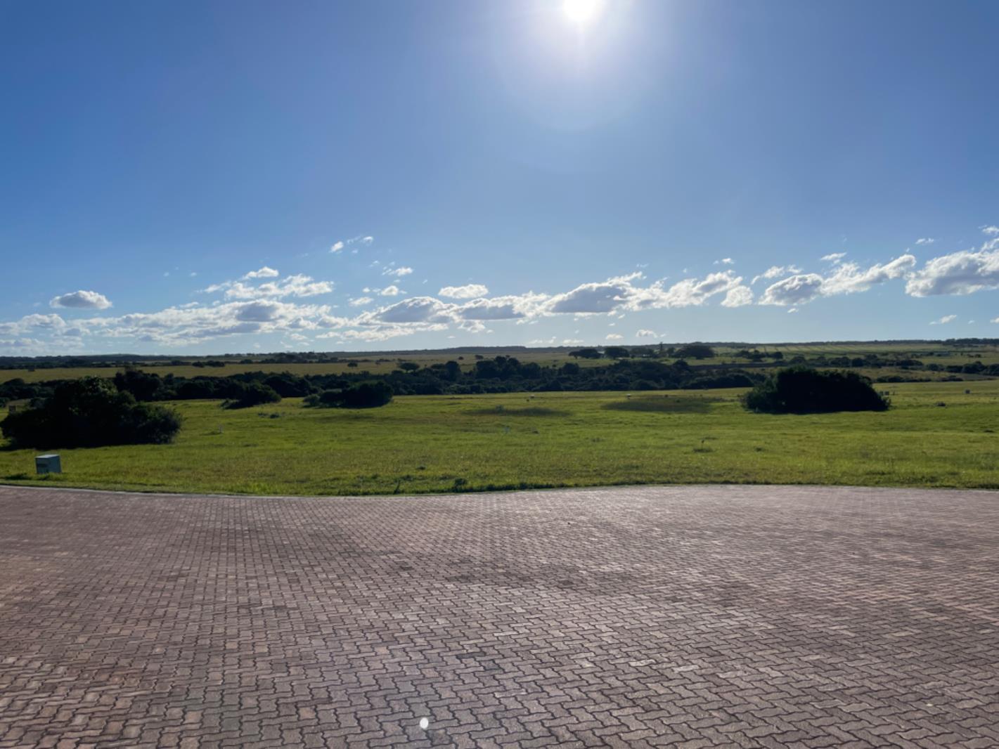 725 m² Land available in Kenton On Sea