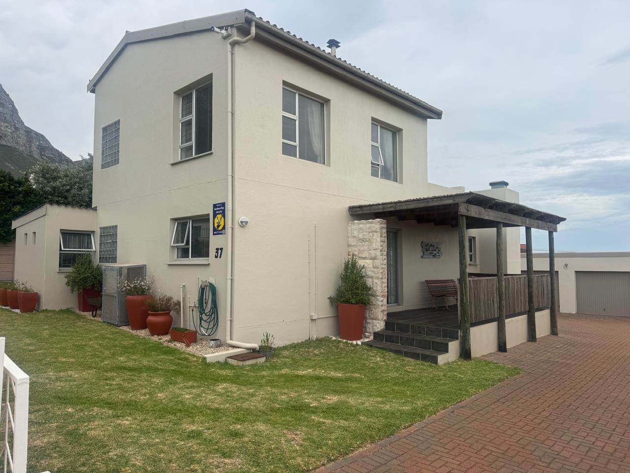 3 Bedroom House in Bettys Bay
