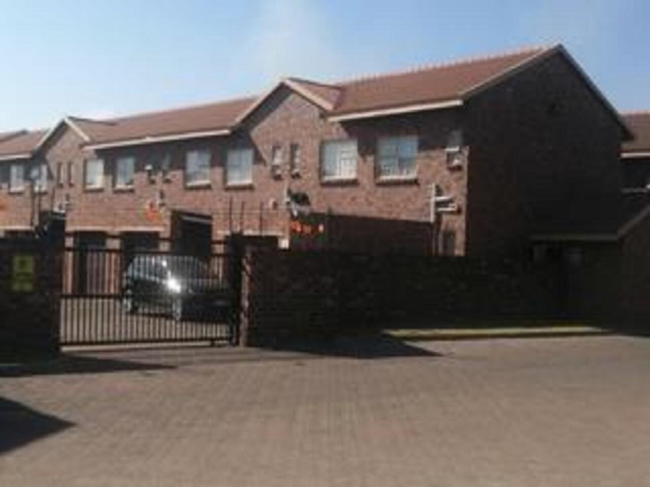 2 Bedroom Apartment in Crystal Park