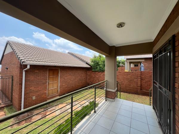 3 Bedroom Townhouse in Mooikloof Ridge