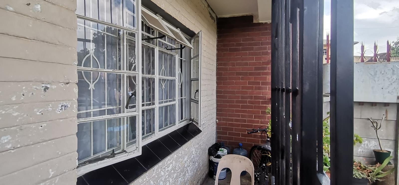 4 Bedroom House in Crown Gardens