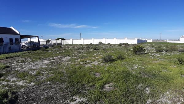 654 m² Land available in Velddrif