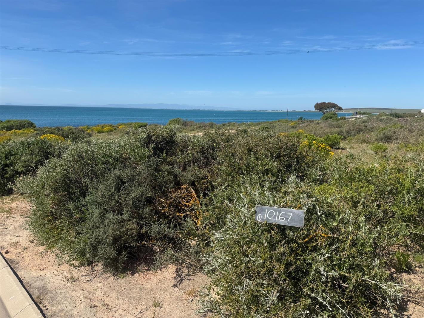 289 m² Land available in St Helena Views