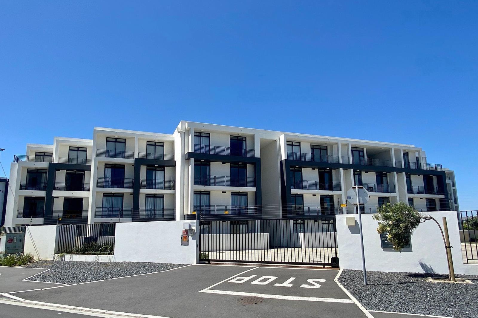 2 Bedroom Apartment in Waves Edge