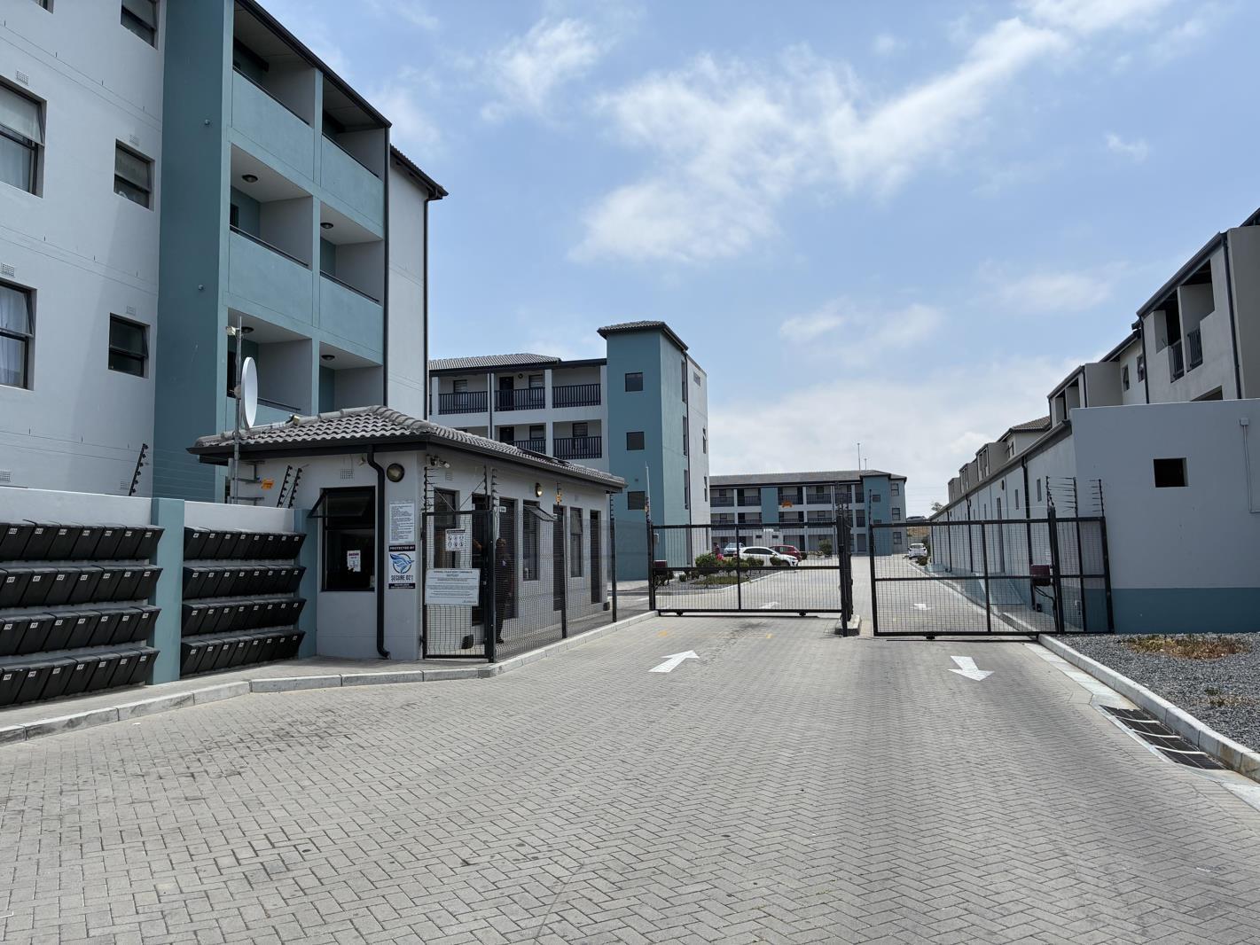 2 Bedroom Apartment in Parklands