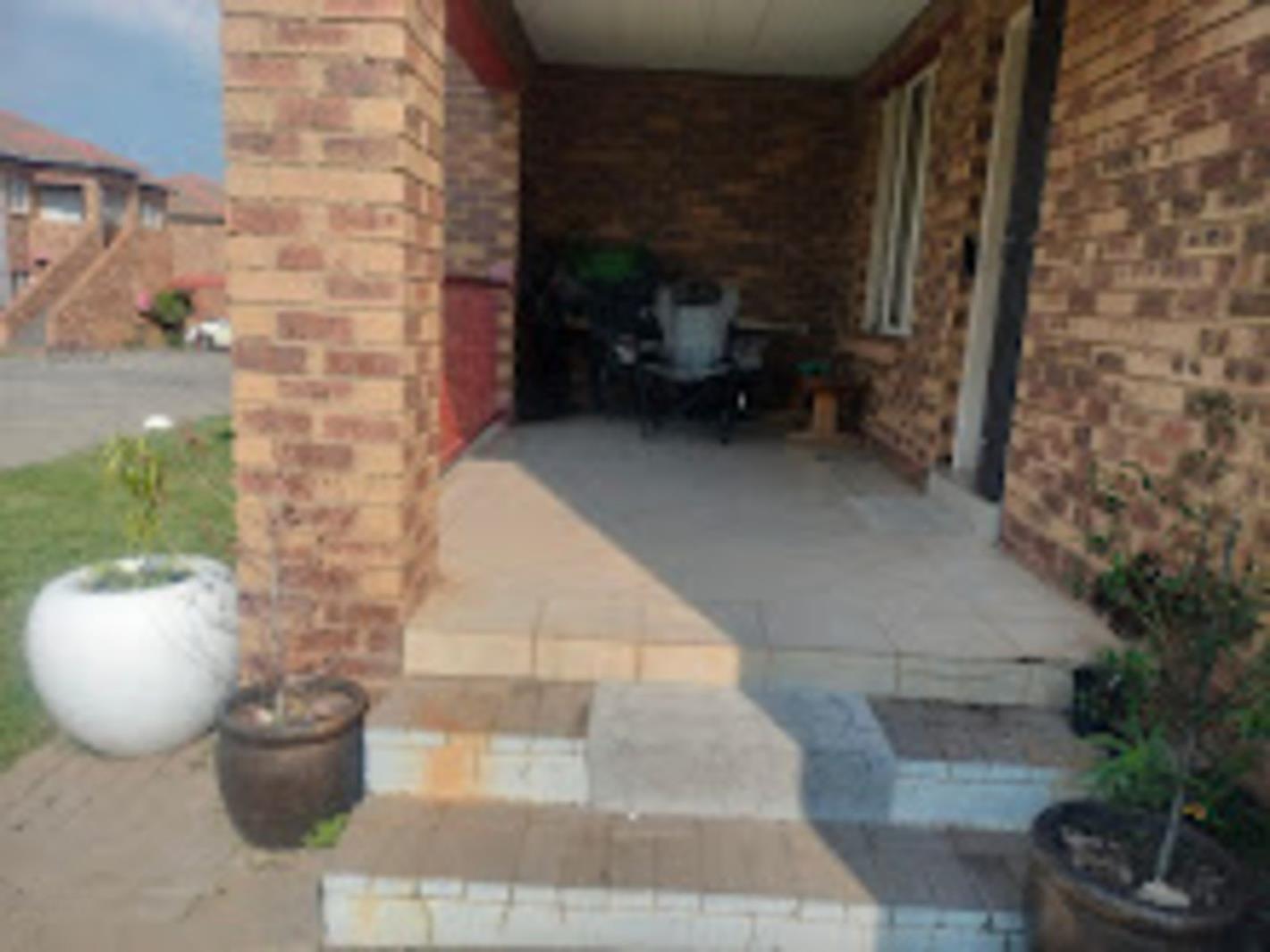 2 Bedroom Apartment in Erand Gardens