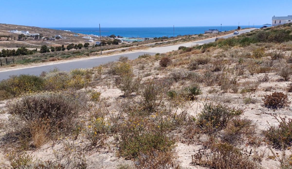 337 m² Land available in St Helena Views