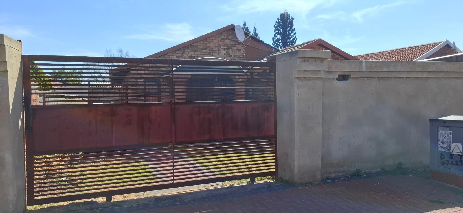 4 Bedroom House in Pimville