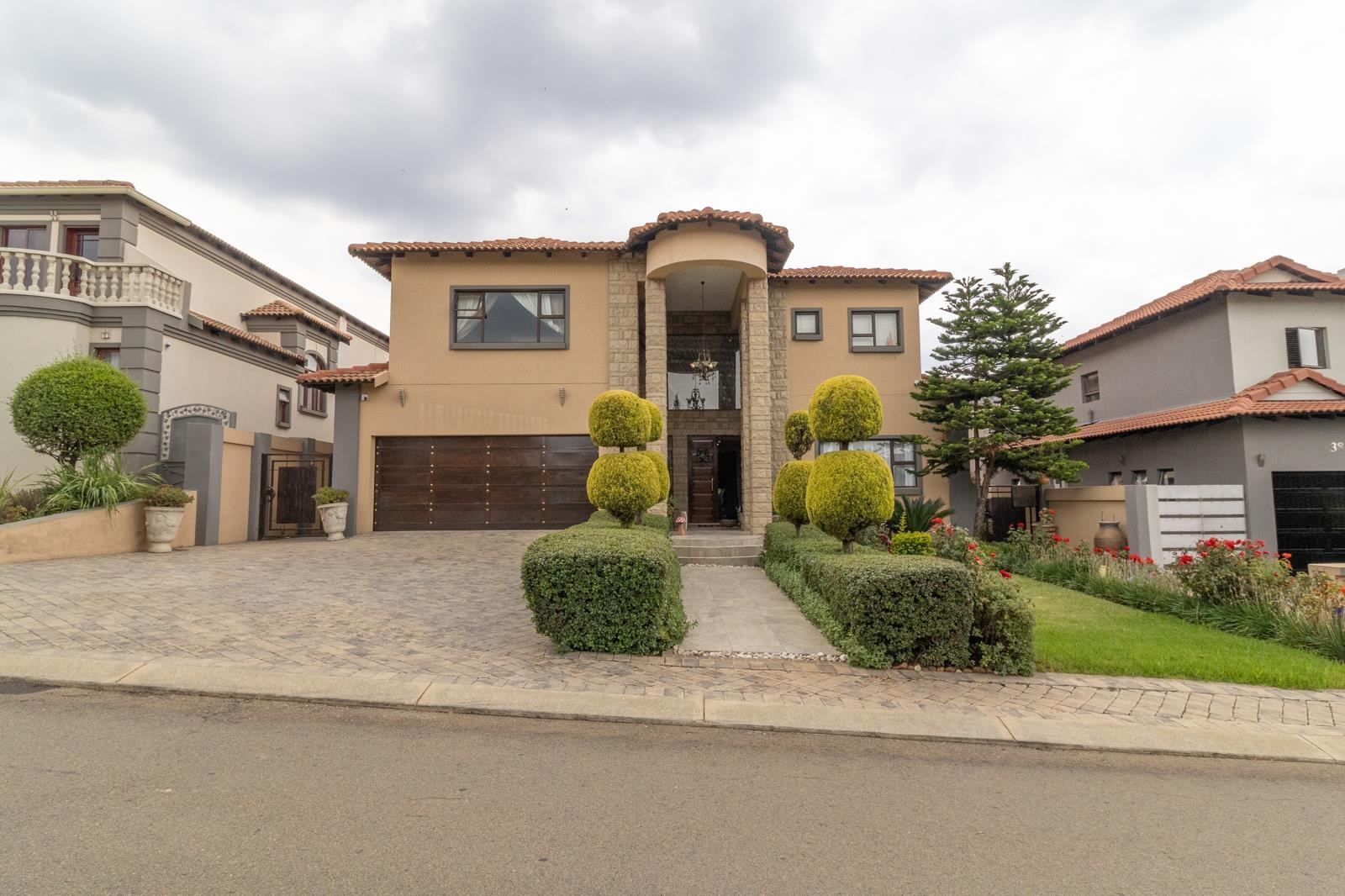 4 Bedroom House in Aspen Hills