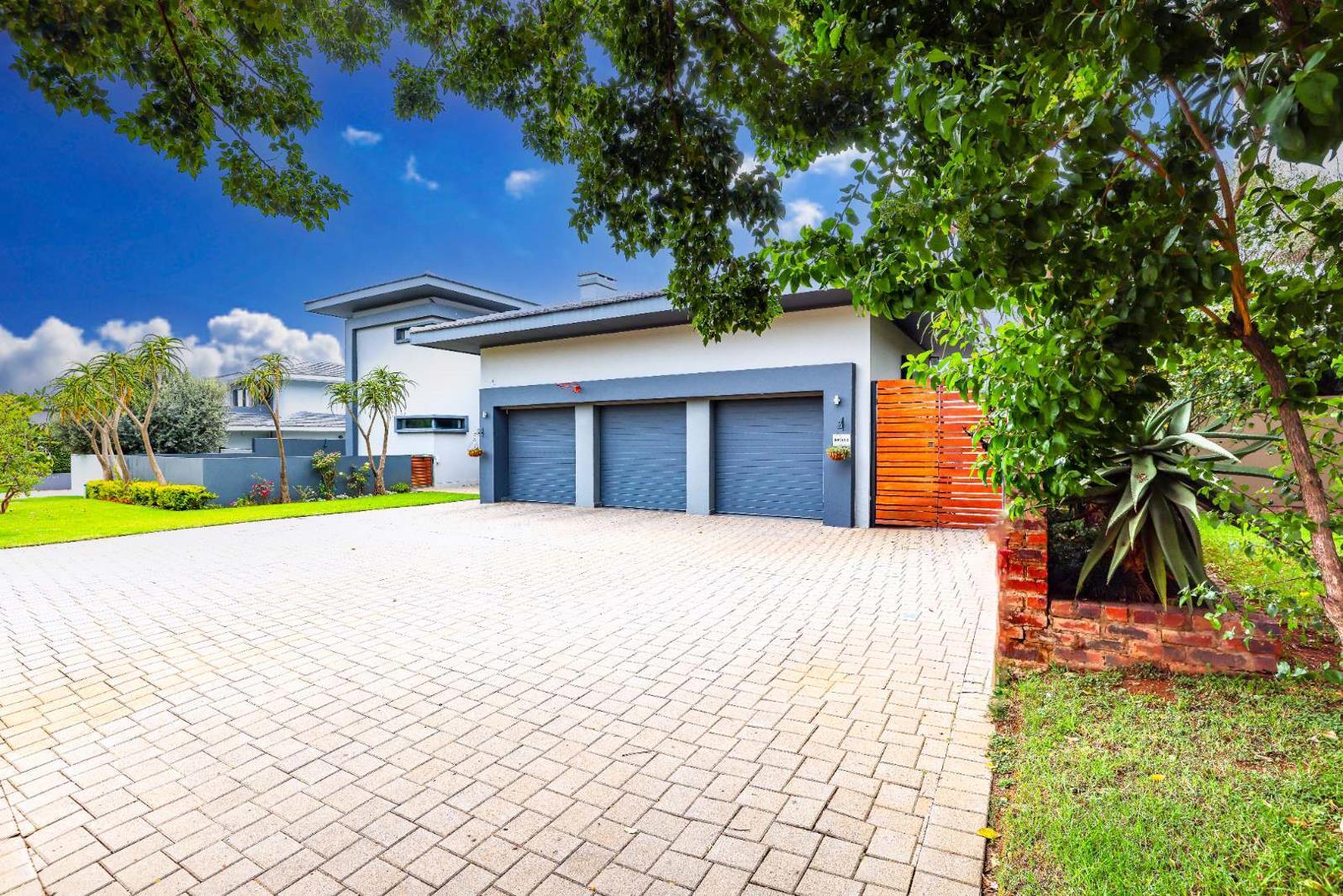 4 Bedroom House in Lombardy Estate