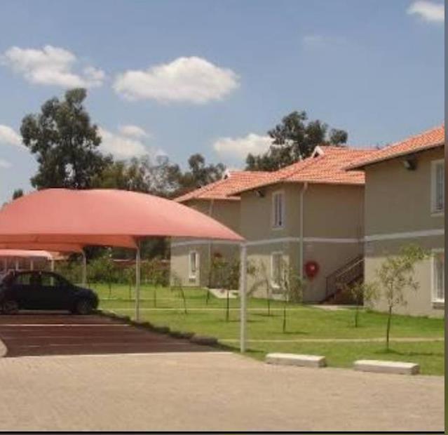 2 Bedroom Apartment in Comet