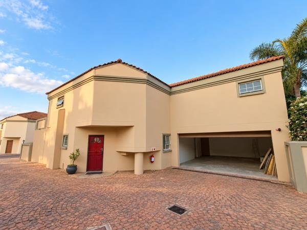 4 Bedroom Townhouse in Equestria