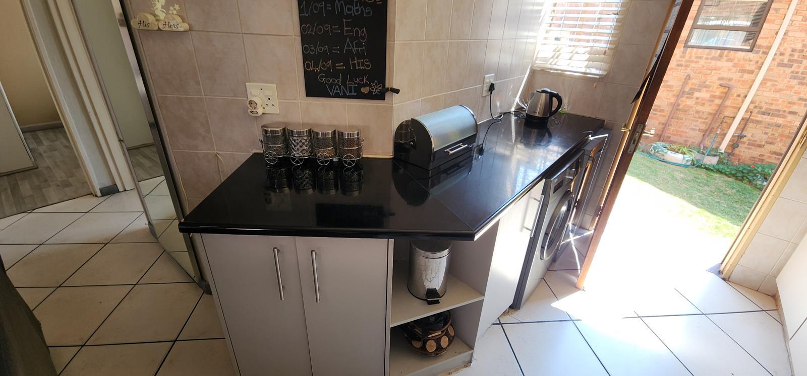 2 Bedroom Townhouse in Southcrest