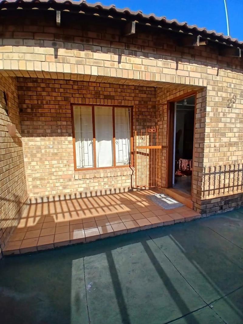 3 Bedroom Townhouse in Penina Park