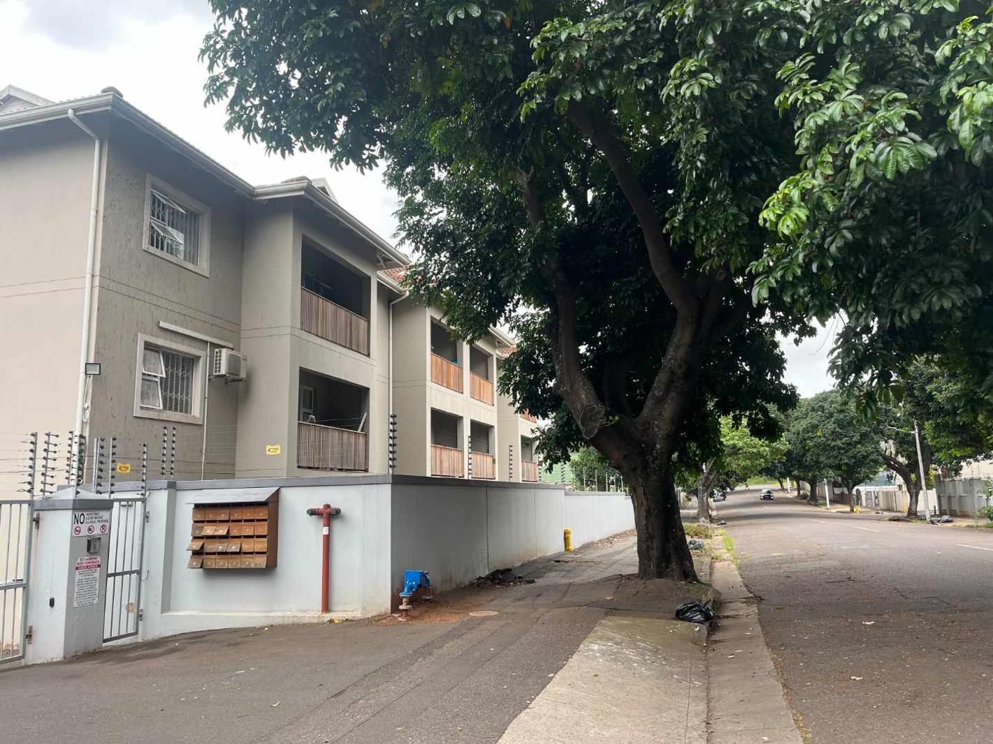 2 Bedroom Apartment in Berea