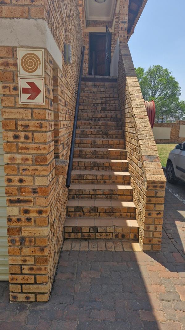 2 Bedroom Townhouse in Nimrod Park