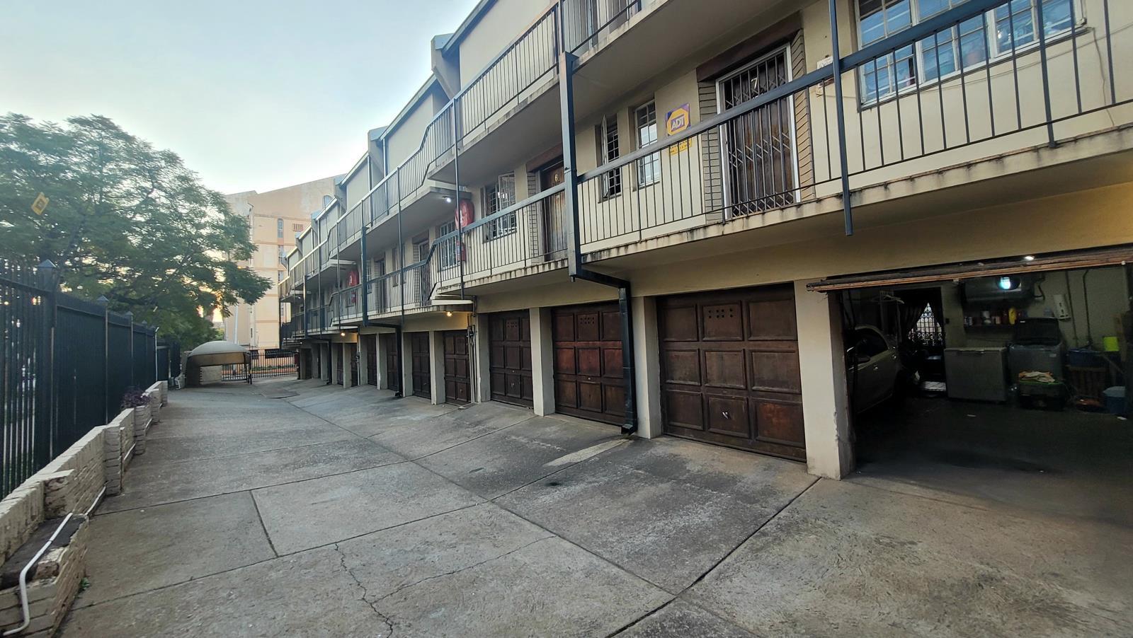 3 Bedroom Flat in Sunnyside