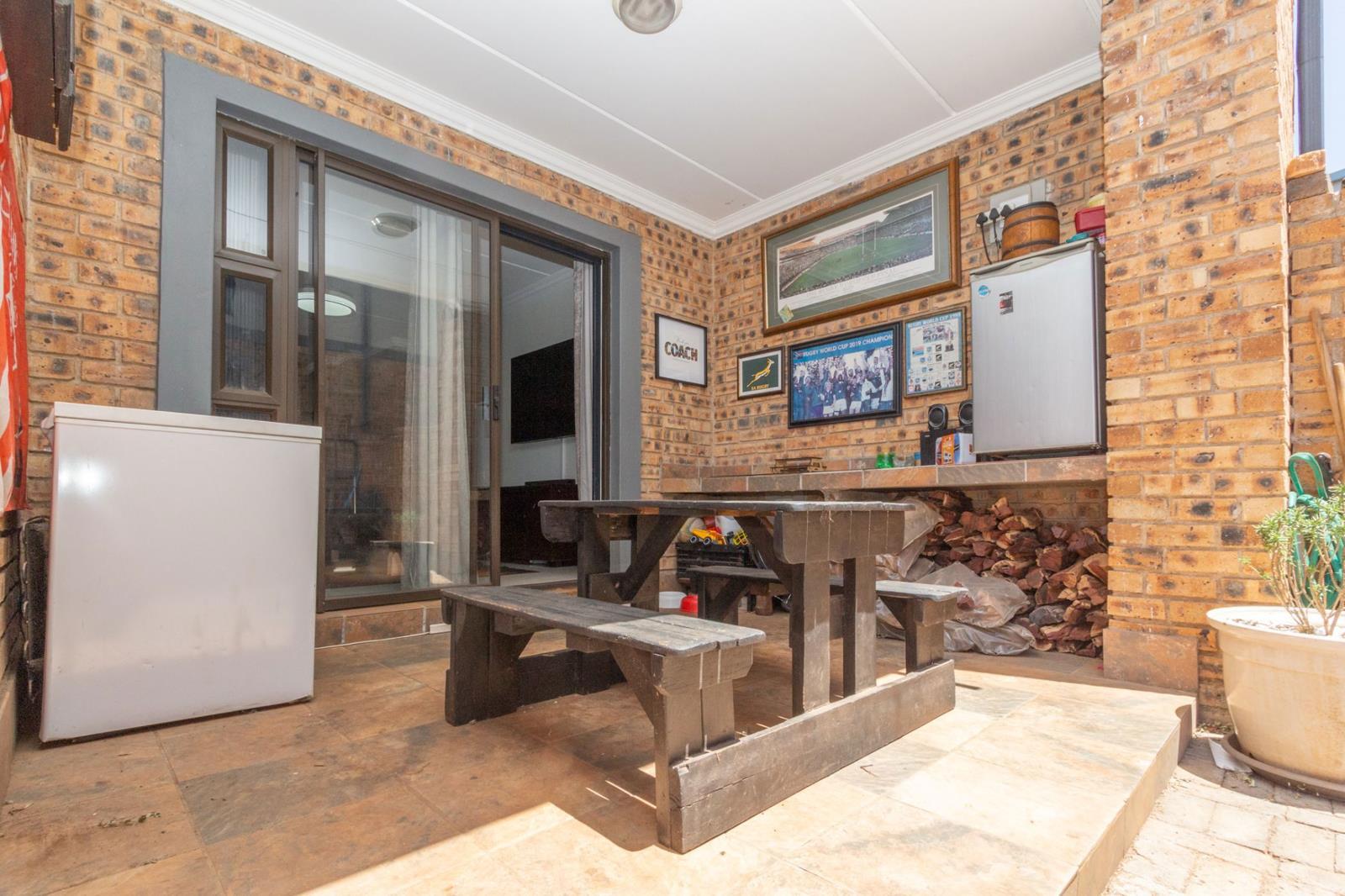 2 Bedroom Apartment in Fairleads