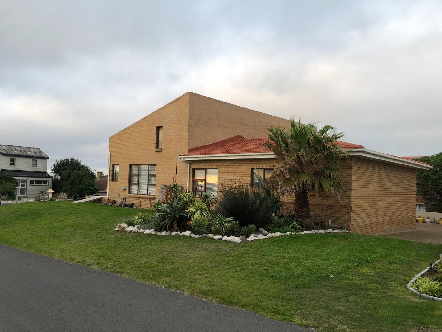 3 Bedroom House in Perlemoenbaai