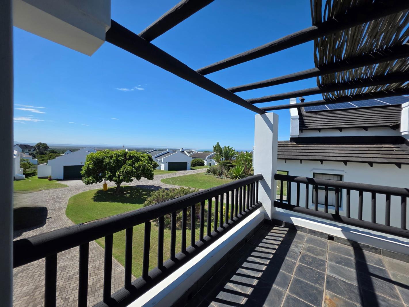 4 Bedroom House in St Francis Bay