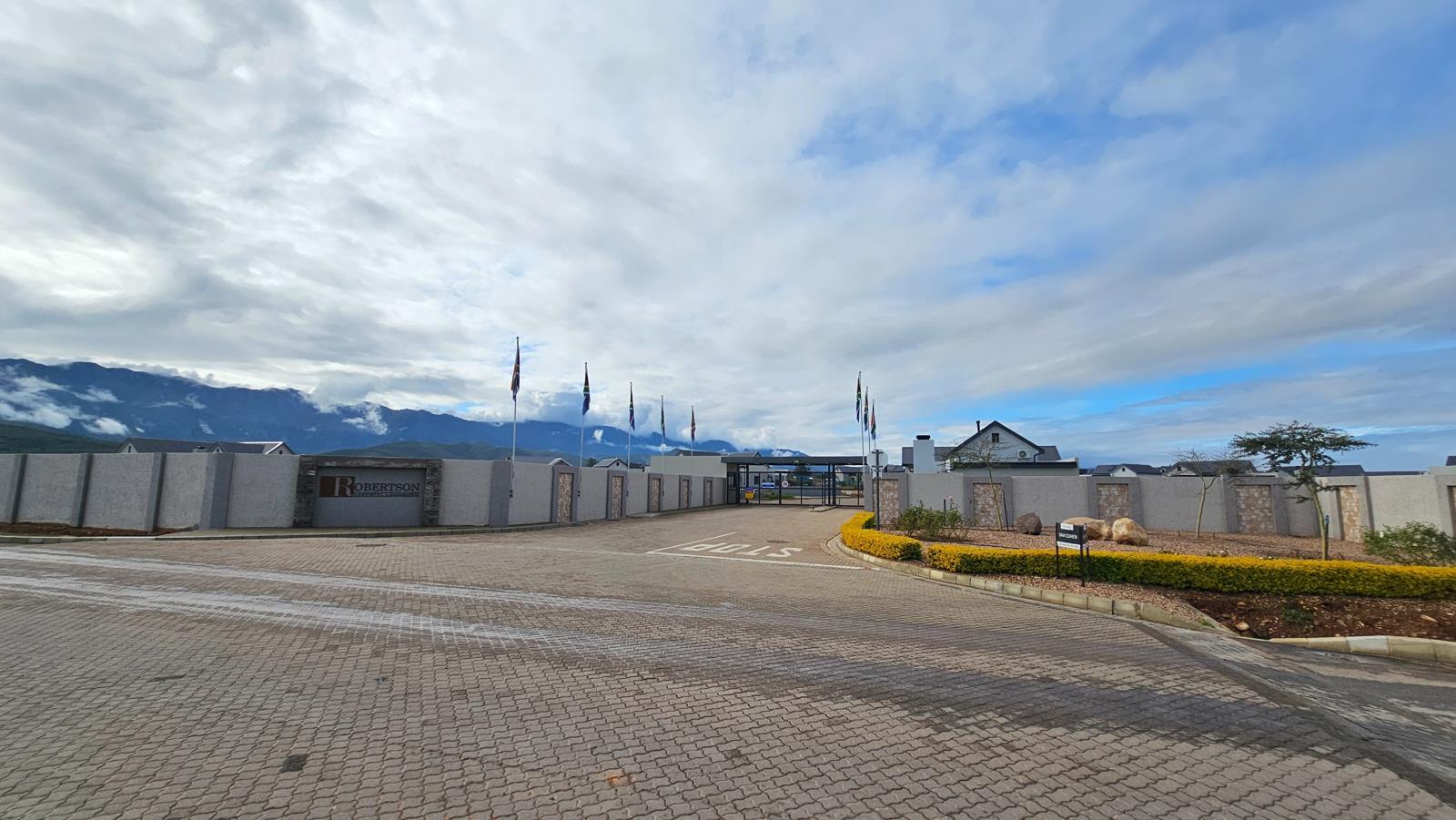 294 m² Land available in Robertson