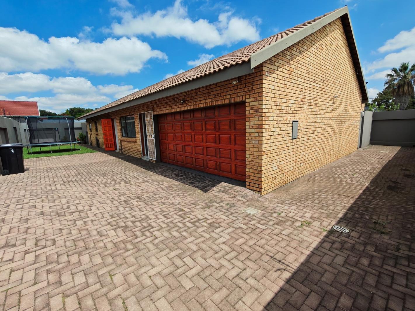 3 Bedroom Cluster in Raceview