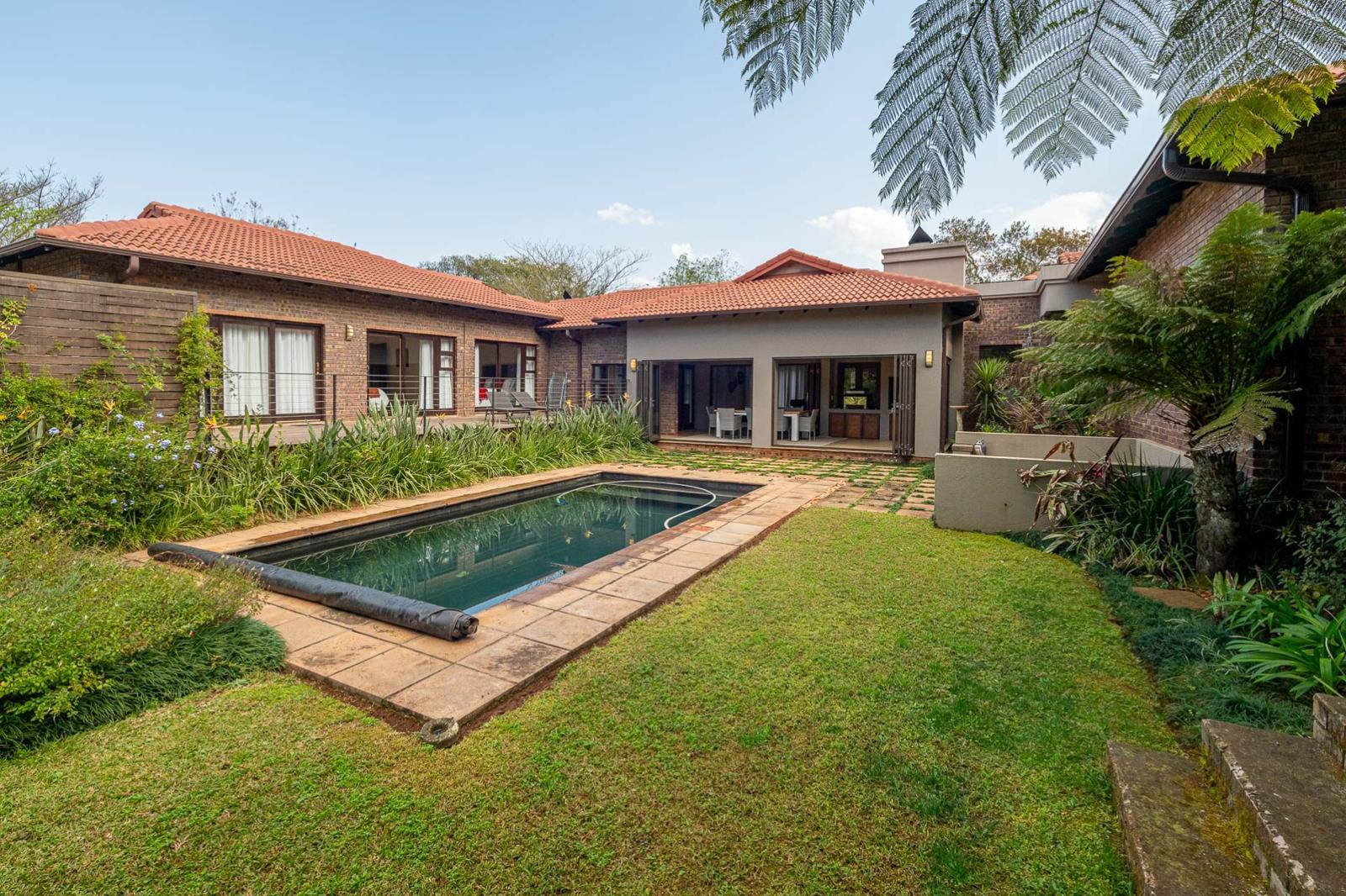 5 Bedroom House in White River Country Estate