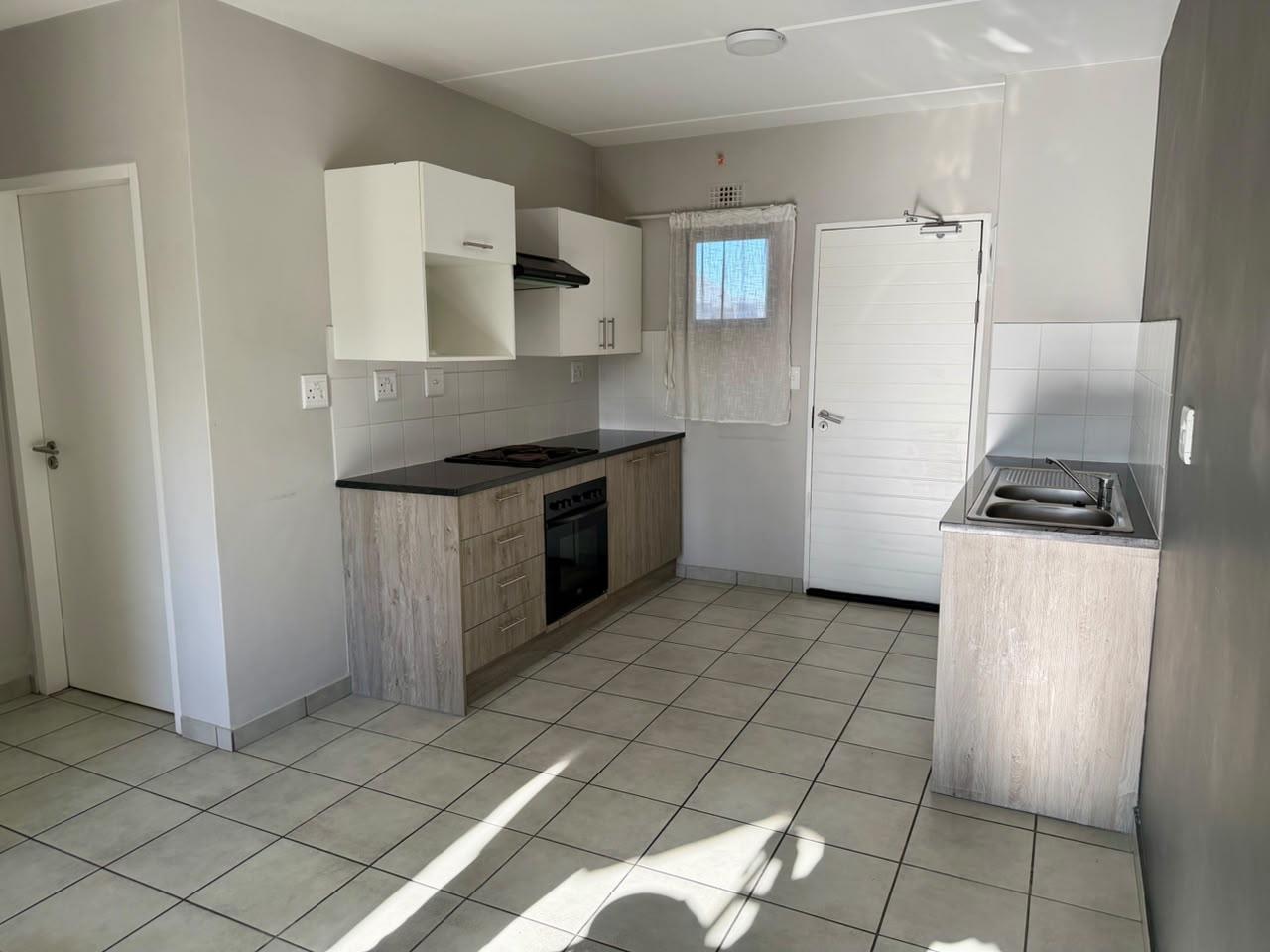 2 Bedroom Apartment in Parklands East