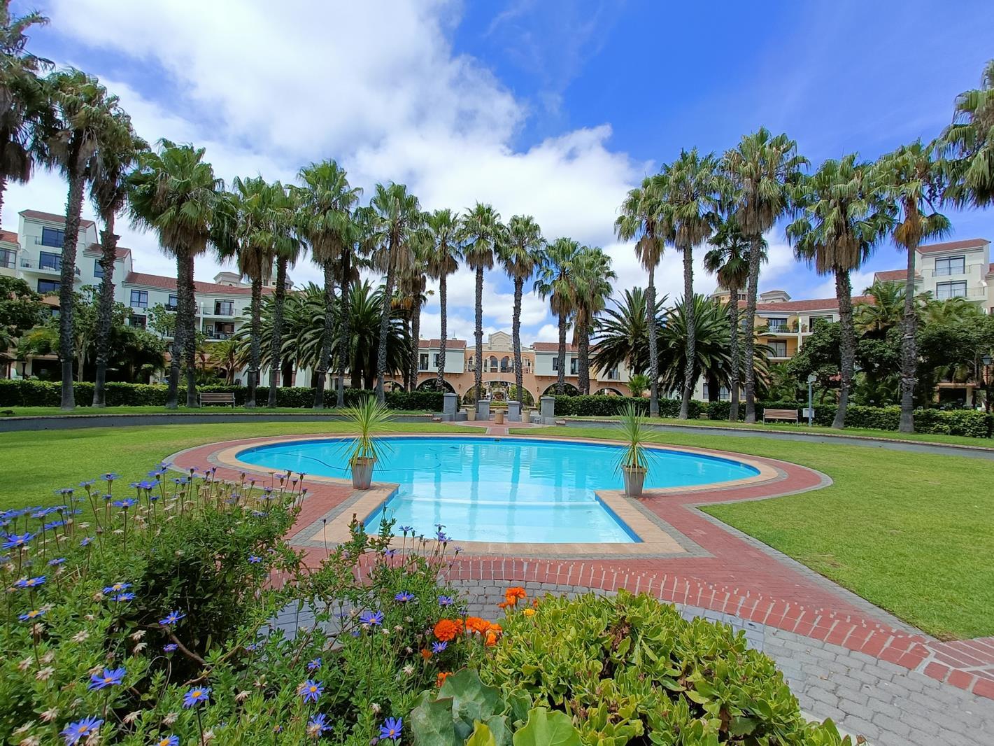 1 Bedroom Apartment in Century City