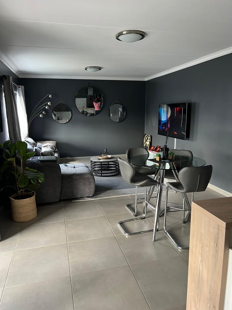 2 Bedroom Townhouse in Carlswald Estate