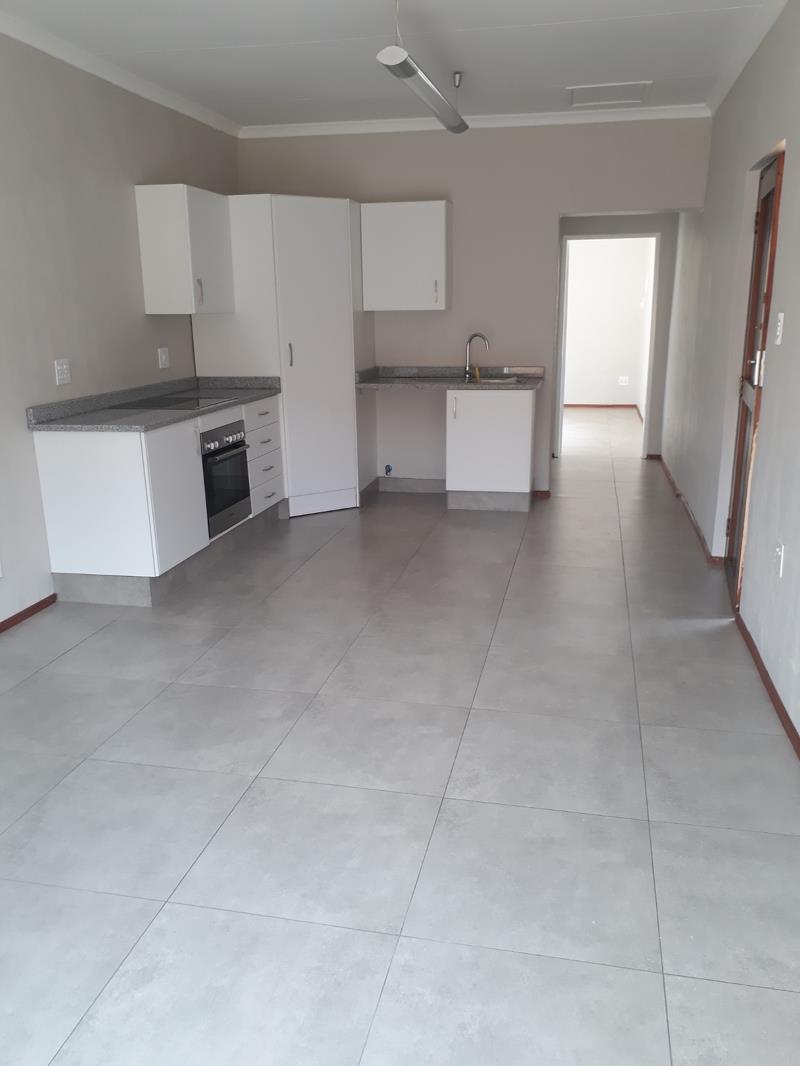 1 Bedroom Flat in Robin Hills